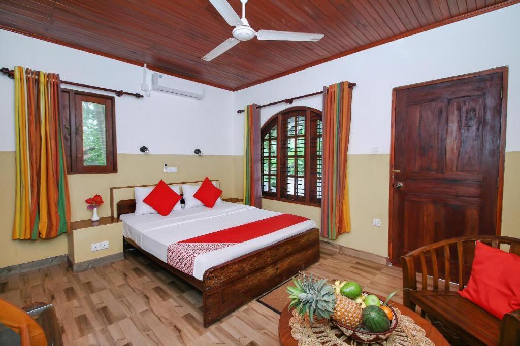 Sunny'S Garden Hotel Ambalangoda  Esterno foto
